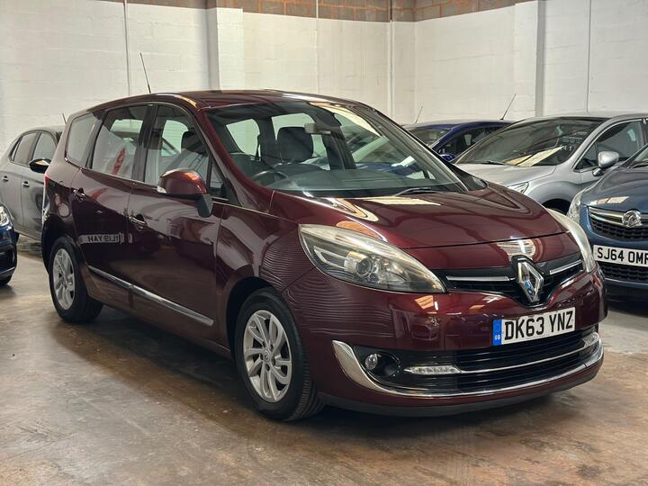 Renault Grand Scenic 1.5 DCi ENERGY Dynamique TomTom Euro 5 (s/s) 5dr Renault Grand Scenic 1.5 DCi ENERGY Dynamique TomTom Euro 5 (s/s) 5dr