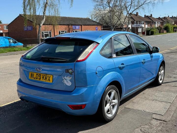 Ford FOCUS 1.6 TDCi DPF Zetec 5dr