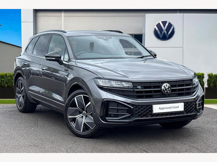 Volkswagen Touareg 3.0 TDI V6 Black Edition Tiptronic 4Motion Euro 6 (s/s) 5dr
