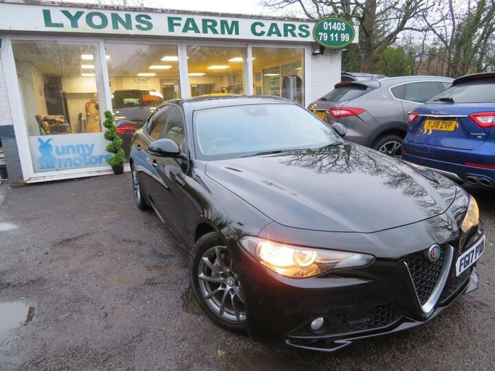 Alfa Romeo GIULIA 2.0T Super Auto Euro 6 (s/s) 4dr Alfa Romeo GIULIA 2.0T Super Auto Euro 6 (s/s) 4dr