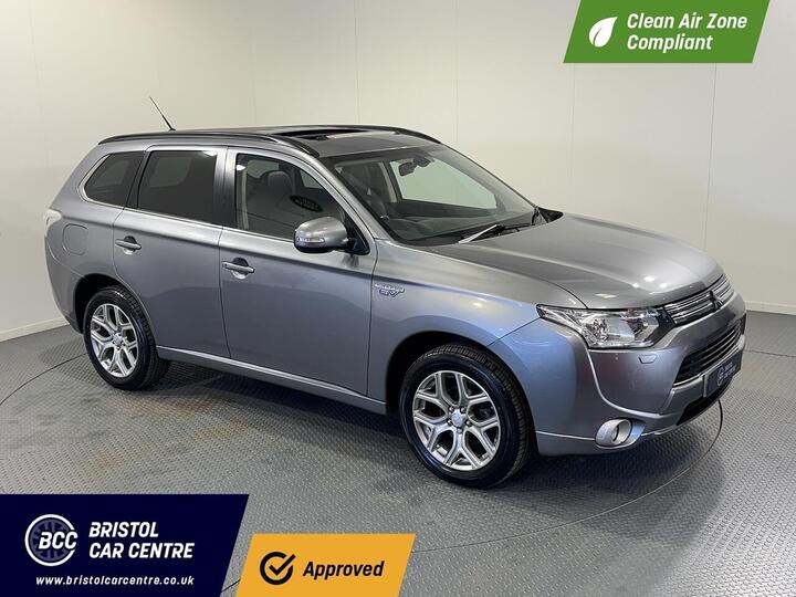 Mitsubishi Outlander 2.0h 12kWh GX4h CVT 4WD Euro 5 (s/s) 5dr Mitsubishi Outlander 2.0h 12kWh GX4h CVT 4WD Euro 5 (s/s) 5dr