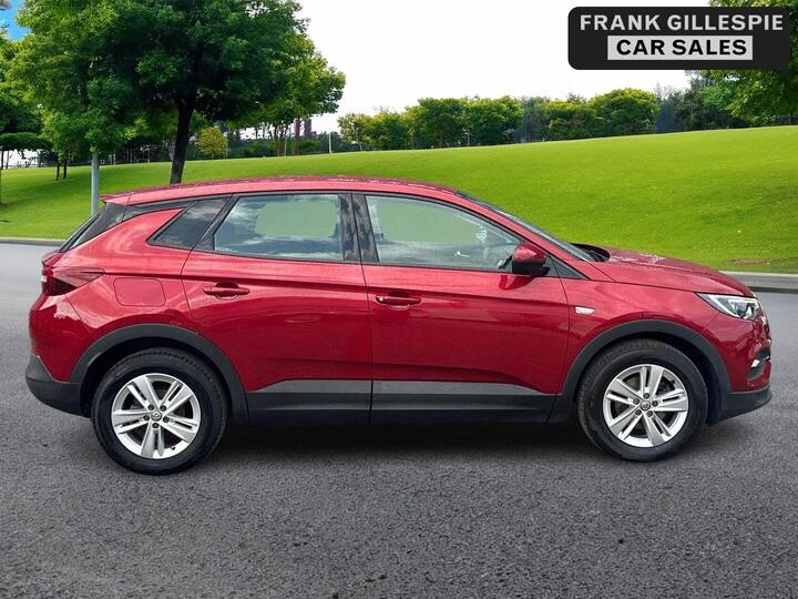 Vauxhall Grandland X 1.2 Turbo SE Euro 6 (s/s) 5dr