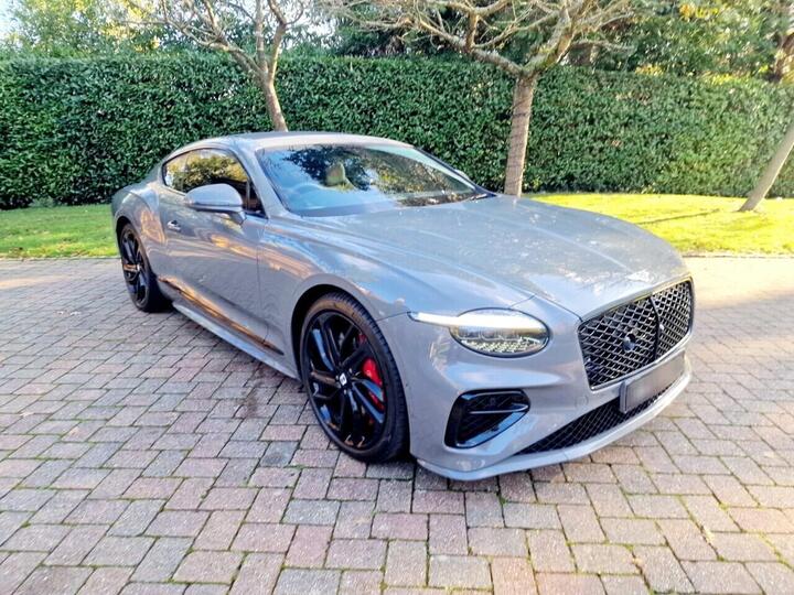 Bentley CONTINENTAL 4.0 V8 Ultra-Performance 25.9kWh GT Speed Auto 4WD Euro 6 (s/s) 2dr Bentley CONTINENTAL 4.0 V8 Ultra-Performance 25.9kWh GT Speed Auto 4WD Euro 6 (s/s) 2dr