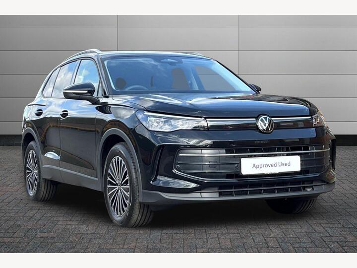 Volkswagen Tiguan 1.5 ETSI MHEV Match DSG Euro 6 (s/s) 5dr Volkswagen Tiguan 1.5 ETSI MHEV Match DSG Euro 6 (s/s) 5dr