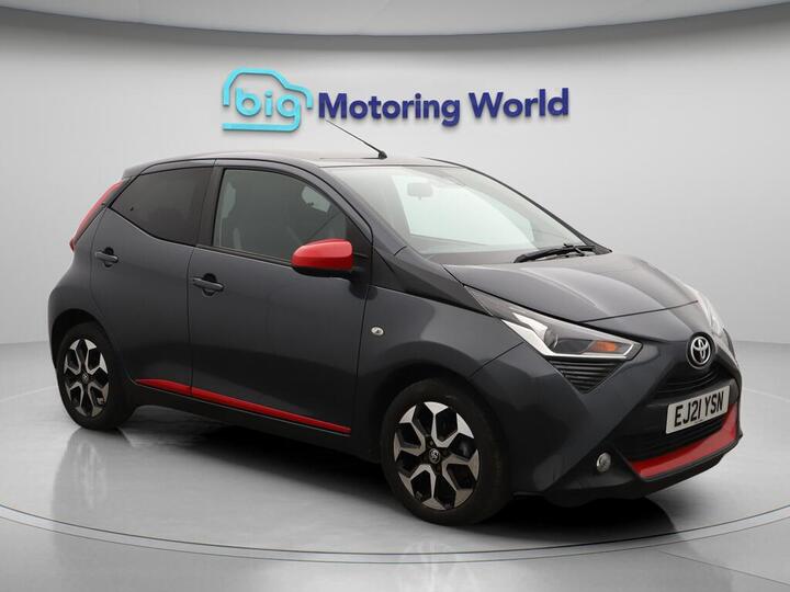 Toyota AYGO 1.0 VVT-i X-trend X-shift Euro 6 5dr (Safety Sense) Toyota AYGO 1.0 VVT-i X-trend X-shift Euro 6 5dr (Safety Sense)