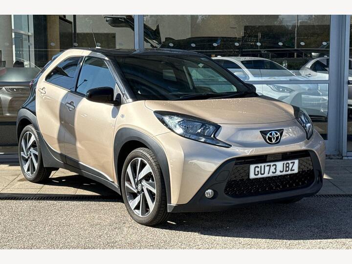 Toyota Aygo X 1.0 VVT-i Edge Euro 6 (s/s) 5dr