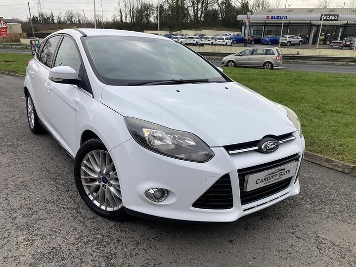 Ford Focus 1.0T EcoBoost Zetec Euro 5 (s/s) 5dr
