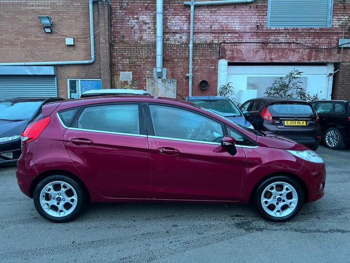 Ford Fiesta 1.25 Zetec 5dr
