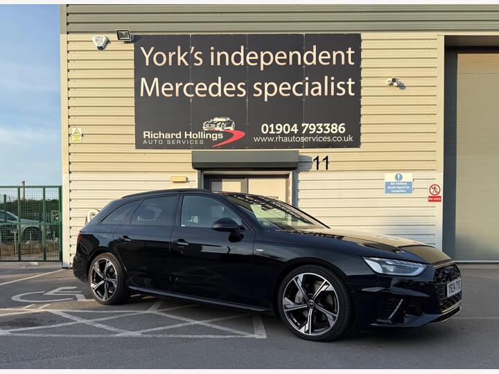 Audi A4 Avant 2.0 TDI 40 Black Edition S Tronic Quattro Euro 6 (s/s) 5dr