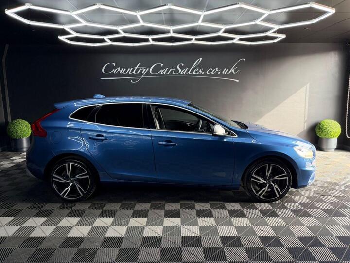 Volvo V40 2.0 D2 R-Design Pro Euro 6 (s/s) 5dr