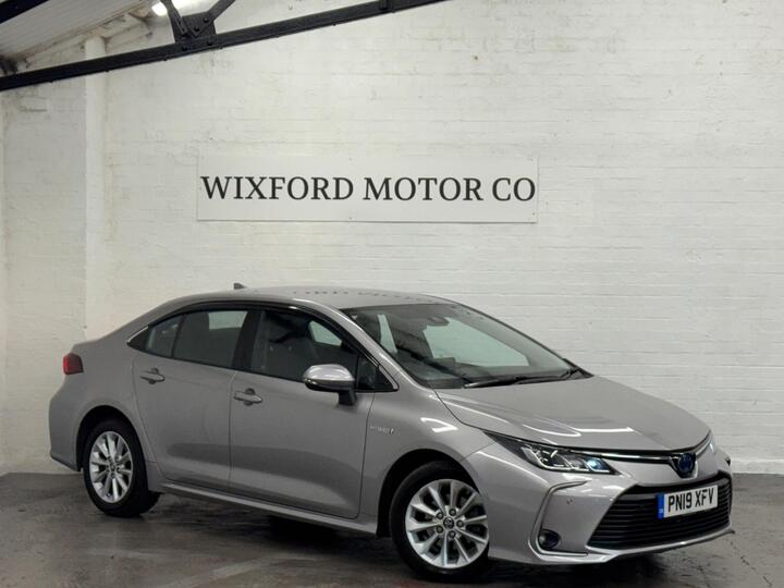 Toyota Corolla 1.8 VVT-h Icon Tech CVT Euro 6 (s/s) 4dr Toyota Corolla 1.8 VVT-h Icon Tech CVT Euro 6 (s/s) 4dr