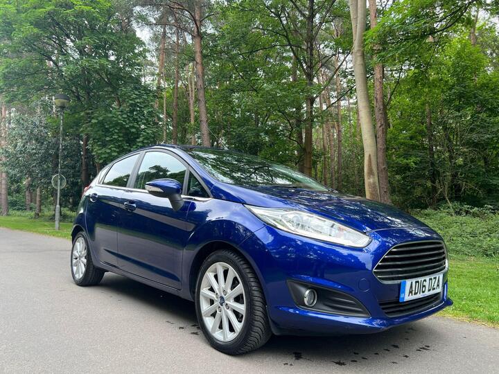 Ford Fiesta 1.0T EcoBoost Titanium Euro 6 (s/s) 5dr