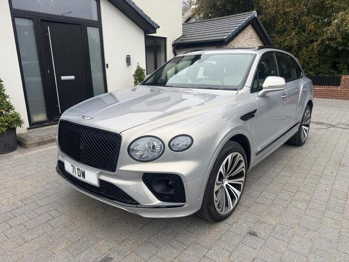 Bentley BENTAYGA ESTATE 4.0 V8 Base Auto 4WD Euro 6 (s/s) 5dr Bentley BENTAYGA ESTATE 4.0 V8 Base Auto 4WD Euro 6 (s/s) 5dr