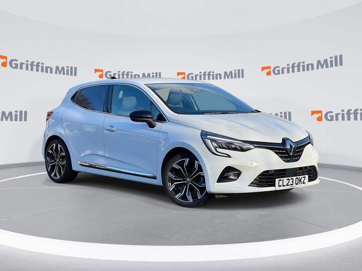 Renault Clio 1.6 E-TECH Techno Auto Euro 6 (s/s) 5dr