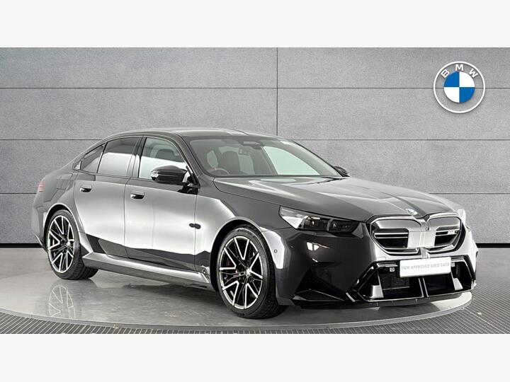 BMW M5 4.4 22.1kWh Steptronic XDrive Euro 6 (s/s) 4dr