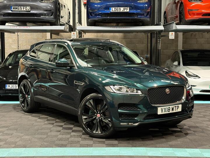 Jaguar F-PACE 3.0 D300 V6 Portfolio Auto AWD Euro 6 (s/s) 5dr