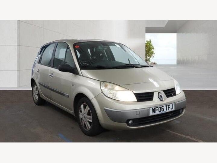 Renault Scenic 1.6 VVT Dynamique 5dr