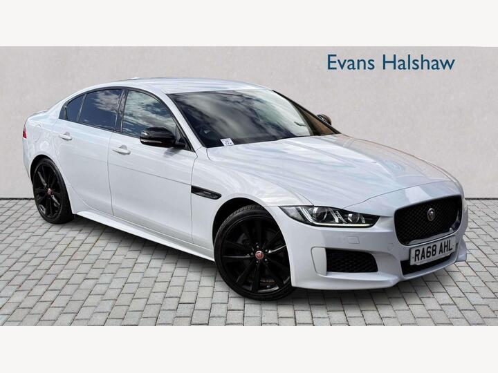 Jaguar Xe 2.0i Landmark Auto Euro 6 (s/s) 4dr