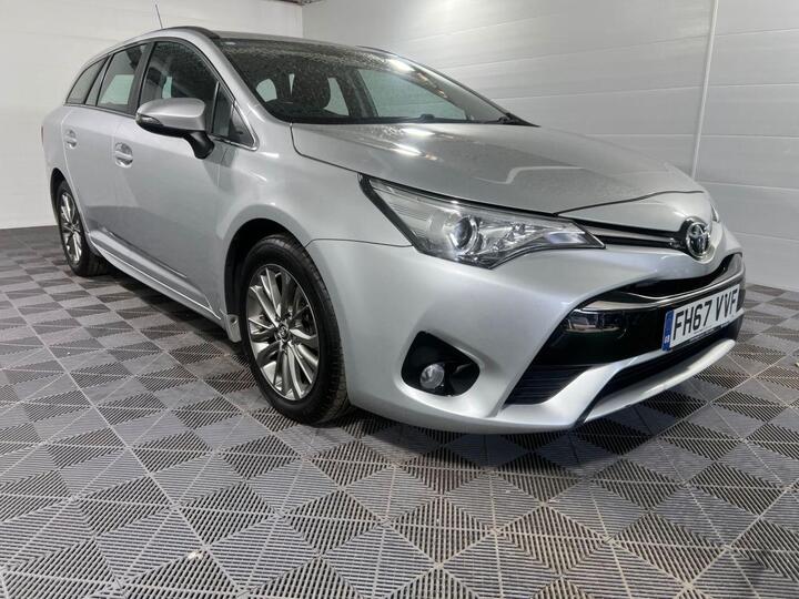 Toyota AVENSIS 1.6 D-4D Business Edition Touring Sports Euro 6 (s/s) 5dr