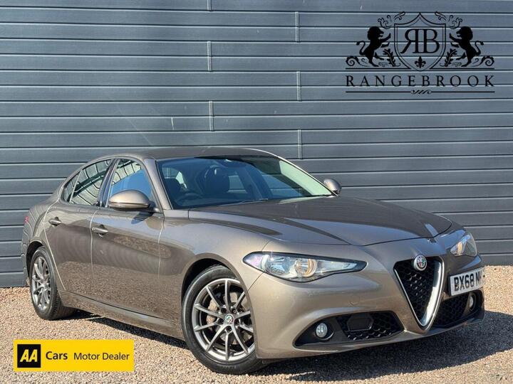 Alfa Romeo GIULIA 2.0T Super Auto Euro 6 (s/s) 4dr
