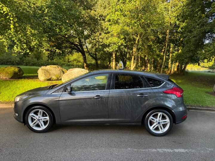 Ford Focus 1.0T EcoBoost Zetec Edition Euro 6 (s/s) 5dr