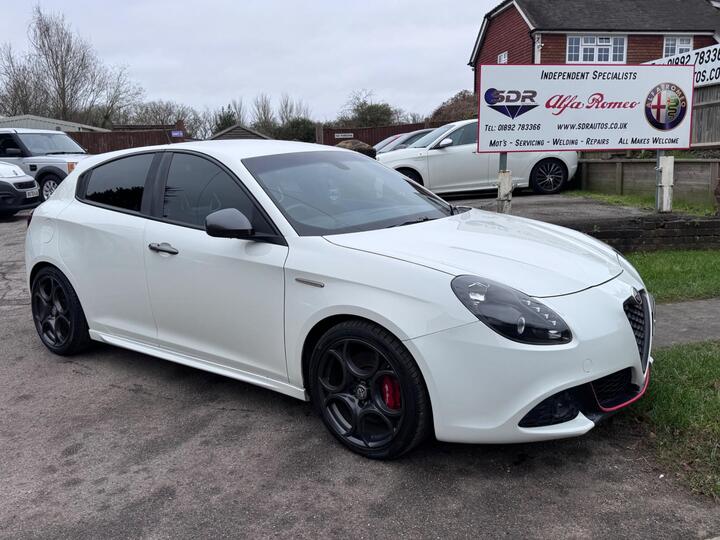 Alfa Romeo Giulietta 2.0 JTDM-2 Veloce TCT Euro 5 (s/s) 5dr