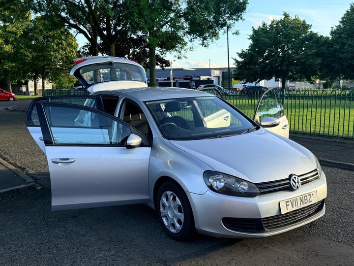 Volkswagen Golf 1.6 TDI S Euro 5 5dr Volkswagen Golf 1.6 TDI S Euro 5 5dr