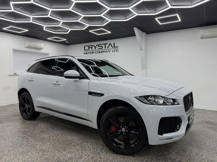 Jaguar F-PACE 3.0 D300 V6 S Auto AWD Euro 6 (s/s) 5dr Jaguar F-PACE 3.0 D300 V6 S Auto AWD Euro 6 (s/s) 5dr