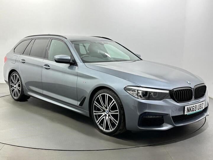 BMW 5 Series 3.0 530d M Sport Touring Auto XDrive Euro 6 (s/s) 5dr BMW 5 Series 3.0 530d M Sport Touring Auto XDrive Euro 6 (s/s) 5dr
