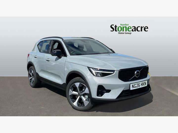 Volvo XC40 2.0 B3 MHEV Plus Dark DCT Auto Euro 6 (s/s) 5dr