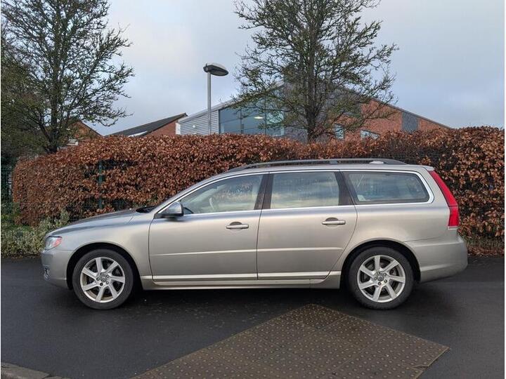 Volvo V70 2.4 D5 SE Euro 5 (s/s) 5dr