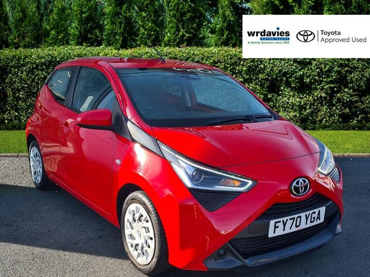 Toyota AYGO 1.0 VVT-i X-play Euro 6 5dr (Safety Sense)