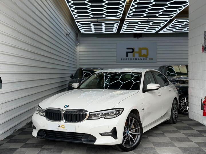 BMW 3 SERIES 2.0 330e 12kWh Sport Pro Auto Euro 6 (s/s) 4dr