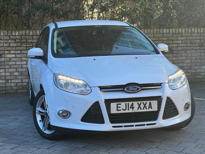 Ford Focus 1.0T EcoBoost Titanium X Euro 5 (s/s) 5dr