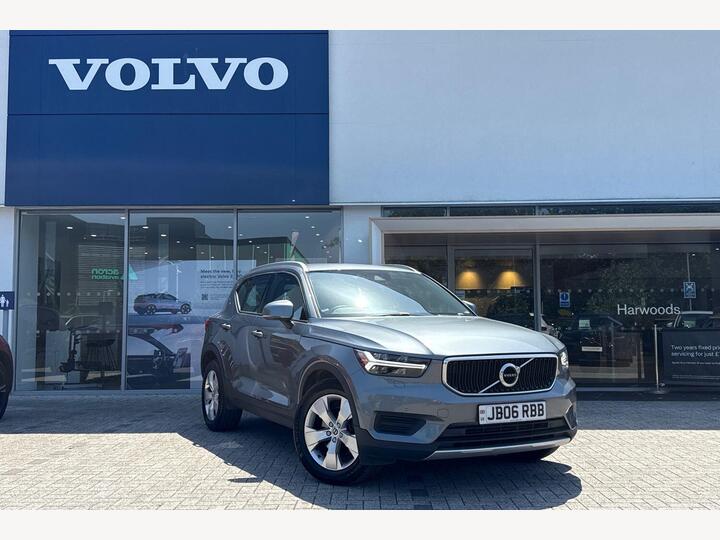 Volvo XC40 2.0 T4 Momentum Auto AWD Euro 6 (s/s) 5dr