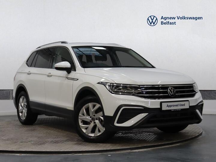 Volkswagen Tiguan Allspace 1.5 TSI Life DSG Euro 6 (s/s) 5dr Volkswagen Tiguan Allspace 1.5 TSI Life DSG Euro 6 (s/s) 5dr