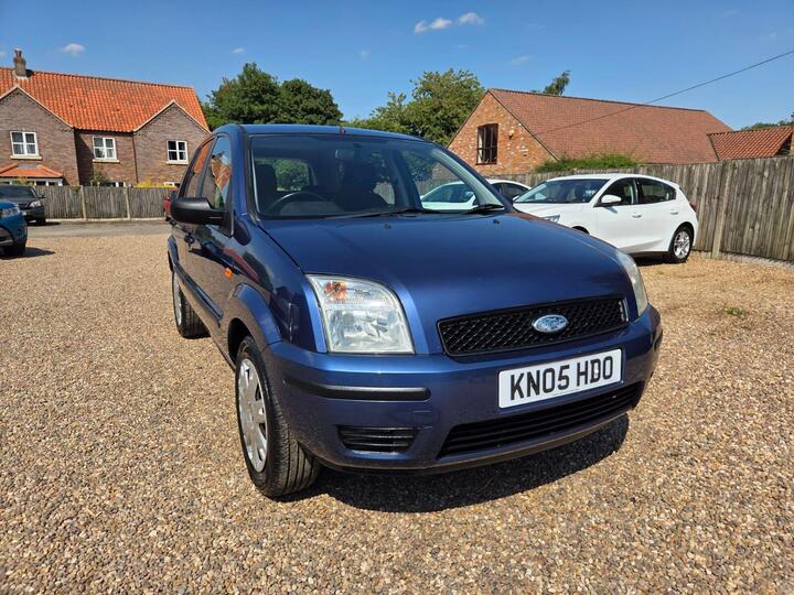 Ford Fusion 1.4 2 5dr