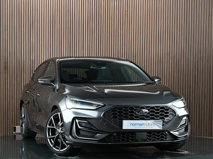 Ford Focus 2.3T EcoBoost ST Euro 6 (s/s) 5dr