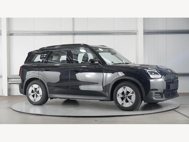 MINI Countryman SE 66.5kWh Classic Auto ALL4 5dr