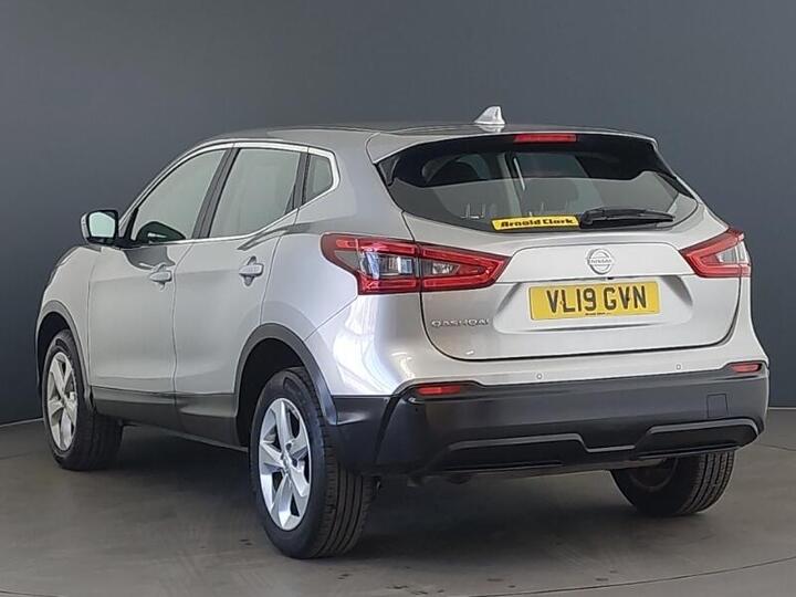 Nissan Qashqai 1.3 DIG-T Acenta Premium Euro 6 (s/s) 5dr