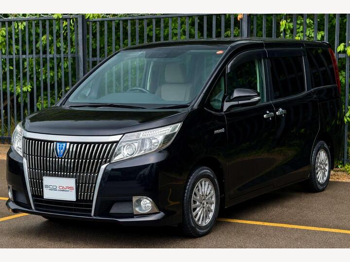 Toyota Esquire 1.8 Hybrid Gi Edition