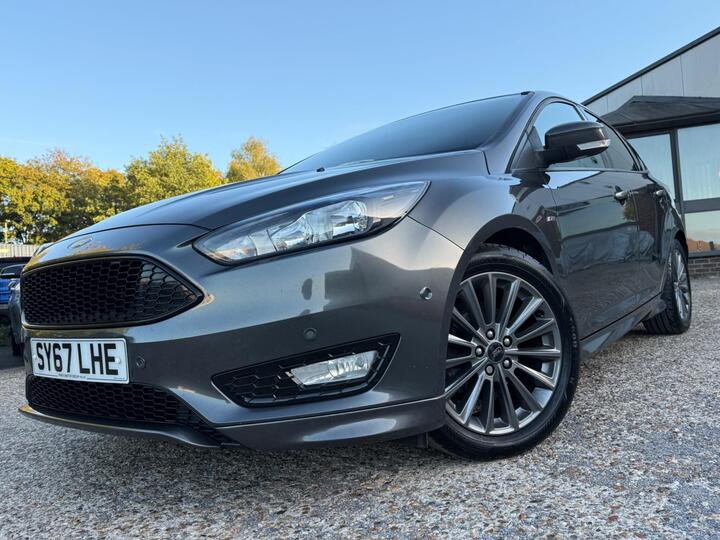 Ford Focus 1.0T EcoBoost ST-Line Euro 6 (s/s) 5dr