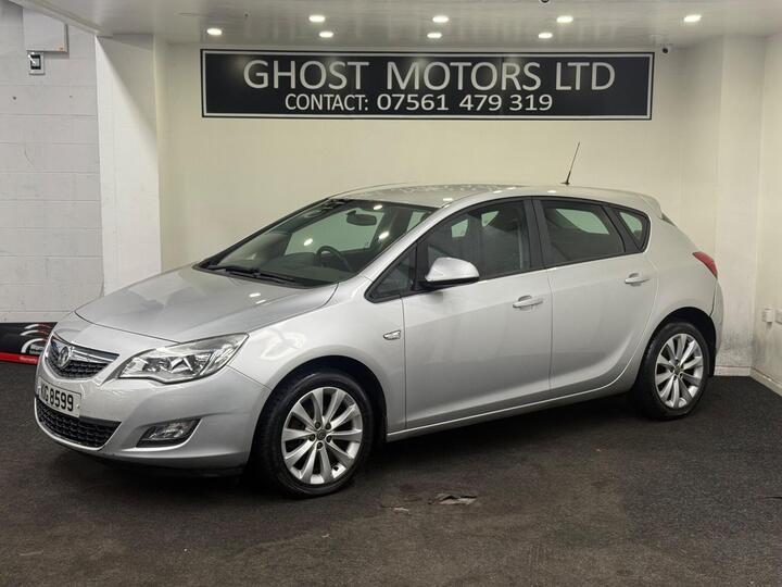 Vauxhall Astra 1.4 16v Active Euro 5 5dr Vauxhall Astra 1.4 16v Active Euro 5 5dr