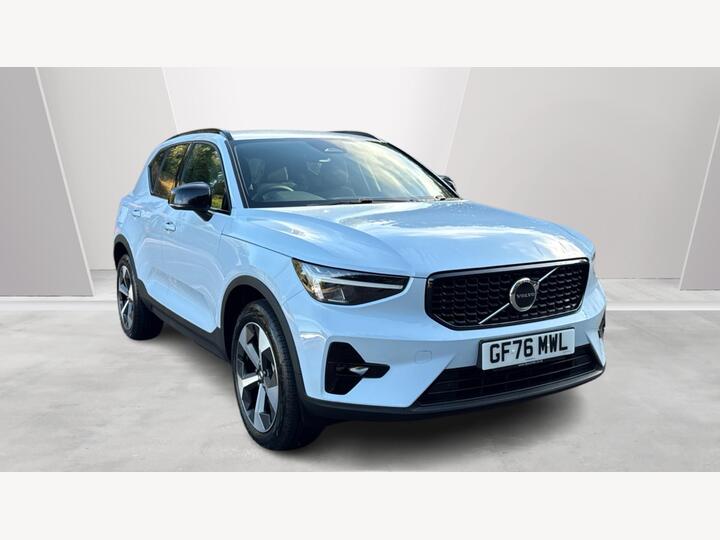 Volvo XC40 2.0 B3 MHEV Plus Dark DCT Auto Euro 6 (s/s) 5dr