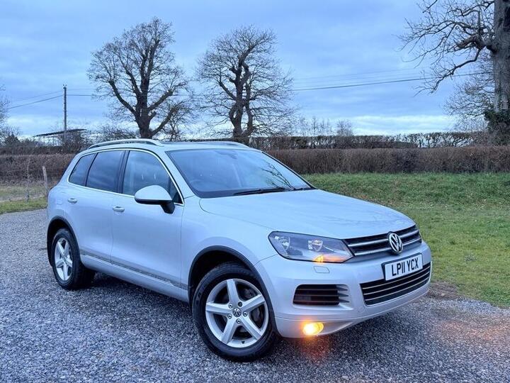 Volkswagen Touareg 3.0 TDI V6 BlueMotion Tech SE Tiptronic 4WD Euro 5 (s/s) 5dr