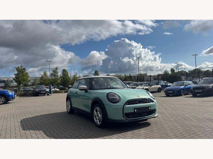 MINI Cooper 1.5C Classic Steptronic Euro 6 (s/s) 3dr