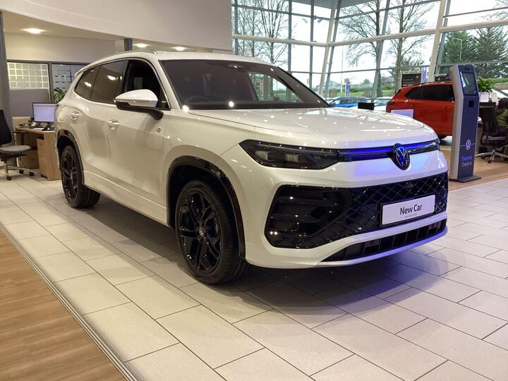 Volkswagen Tayron 1.5 ETSI MHEV R-Line DSG Euro 6 (s/s) 5dr