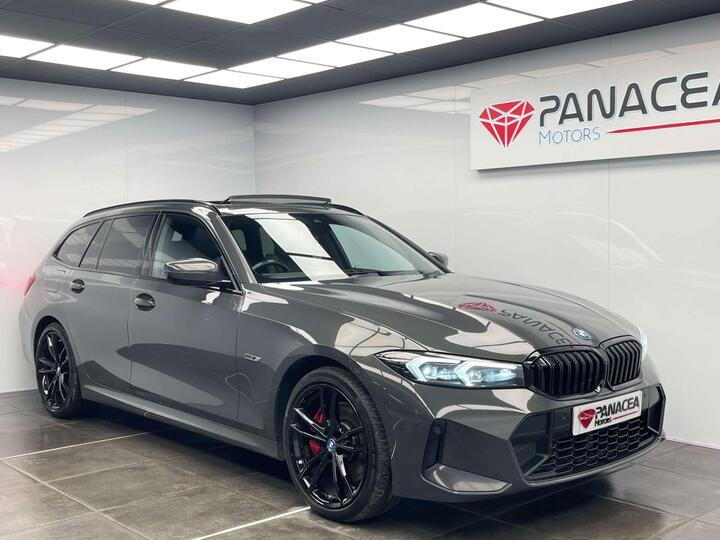 BMW 3 SERIES 2.0 330e 12kWh M Sport Touring Auto Euro 6 (s/s) 5dr BMW 3 SERIES 2.0 330e 12kWh M Sport Touring Auto Euro 6 (s/s) 5dr