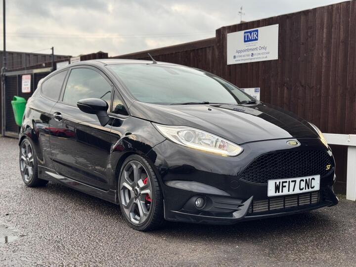 Ford Fiesta 1.6T EcoBoost ST-3 Euro 6 3dr Ford Fiesta 1.6T EcoBoost ST-3 Euro 6 3dr