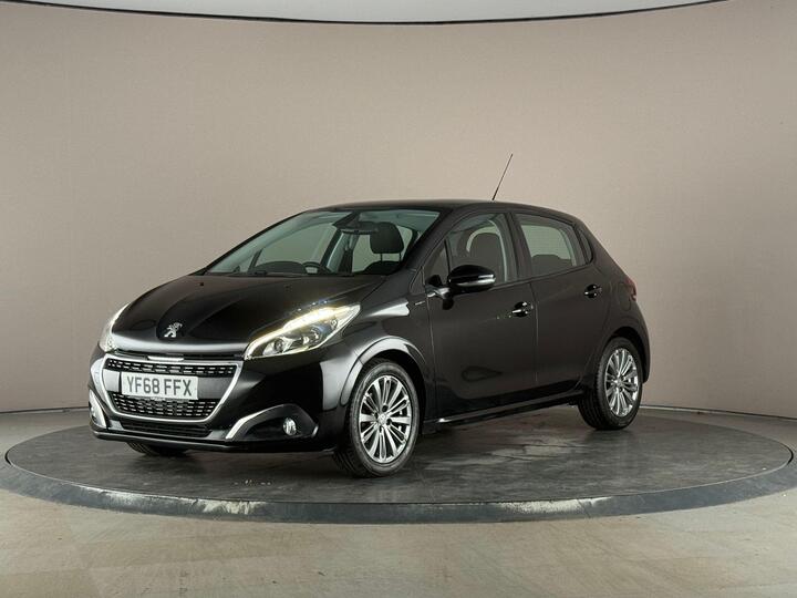 Peugeot 208 1.2 PureTech Signature Euro 6 (s/s) 5dr